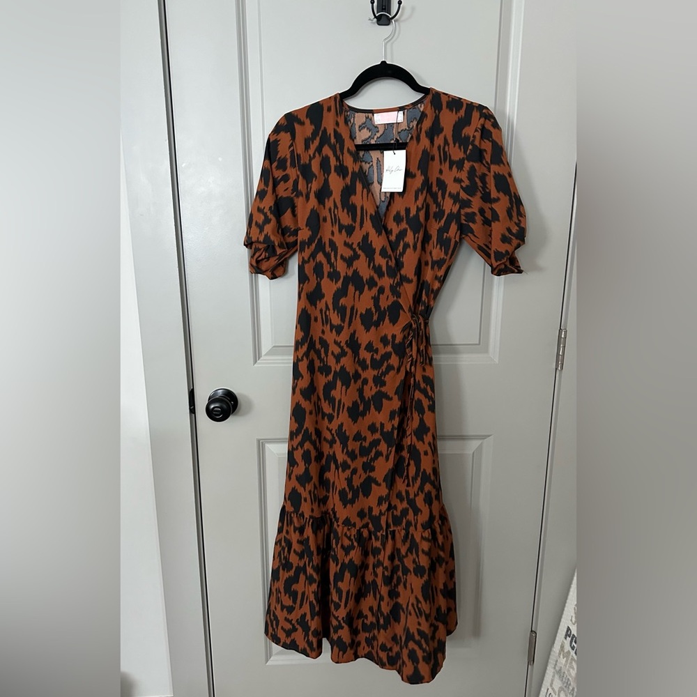 *NWT* C+D+M leopard wrap dress
